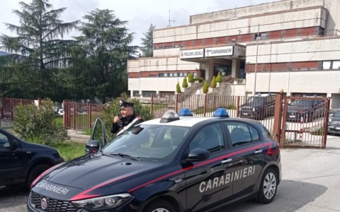 Allontanato marito violento per maltrattamenti in famiglia