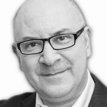 Il professor Enrico Trotto scomparso in aula: l’insegnamento come lavoro usurante