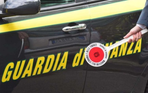 Operazione della Guardia di Finanza: Sequestrati beni per milioni di euro