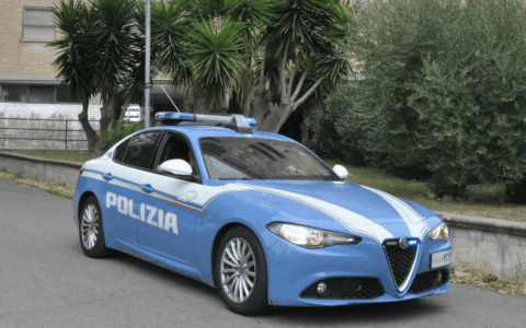 Quattro arresti per furto di abbigliamento in centro a Frosinone