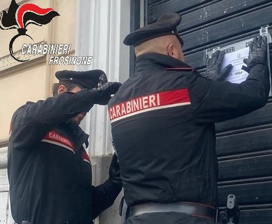 Sospensione di una sala giochi per violenza e droga ad Anagni