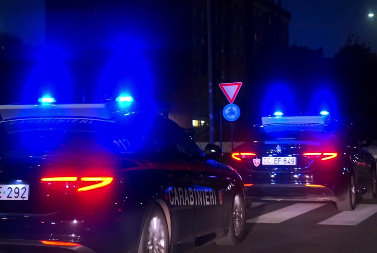 Un giovane di 27 anni perde la vita dopo una caduta da un b&b a Roma, arrestato un amico
