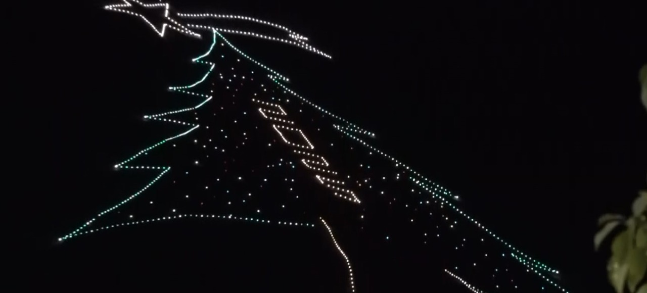 Acceso l’albero di Monte Sammucro, un simbolo di festa e tradizione