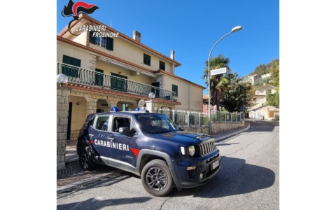 Arrestato un 48enne per spendita di banconote false e resistenza a pubblico ufficiale