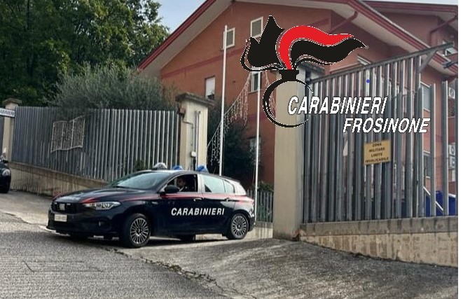 Due denunciati dai Carabinieri per furto in un bar
