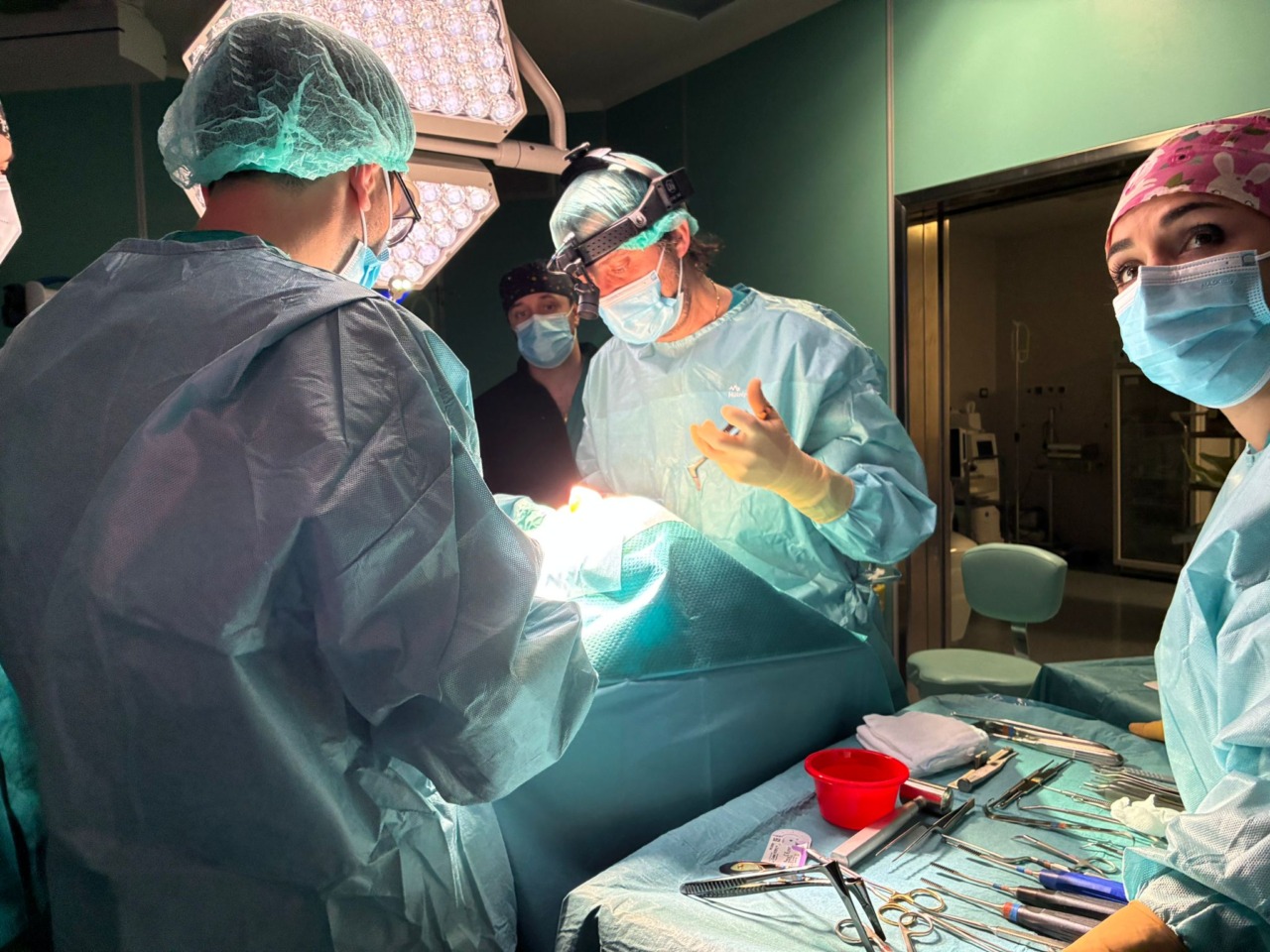 Sanità, dodici operazioni in diretta chirurgica