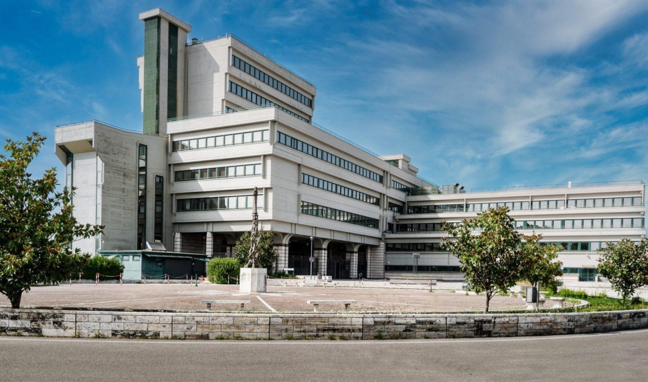 Cervaro: studente minaccia insegnante con pistola giocattolo