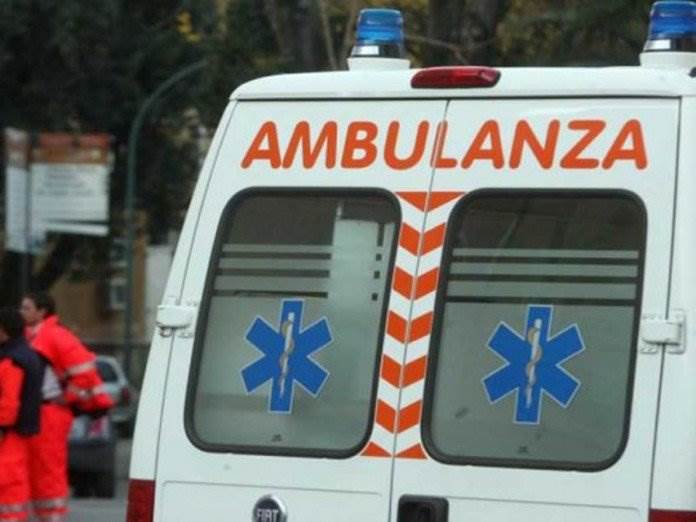 Incidente mortale sul lavoro: operaio precipita dal tetto