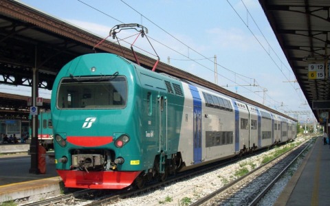 Interventi alla stazione: variazioni per treni Regionali e Intercity