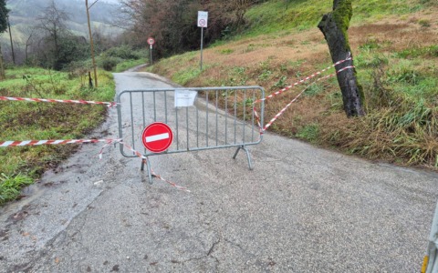 Maltempo, chiusura delle scuole per domani