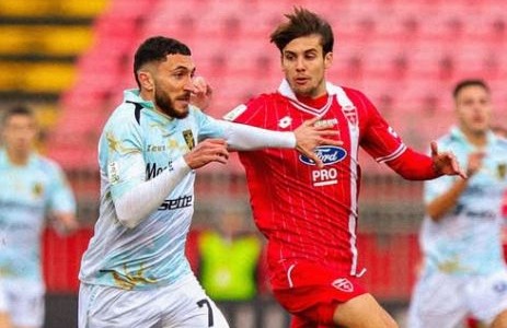 Monza e Frosinone, un pareggio entusiasmante (2-2) mantiene i ciociari in vetta