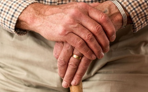 Polizia blocca tentativo di truffa a un anziano