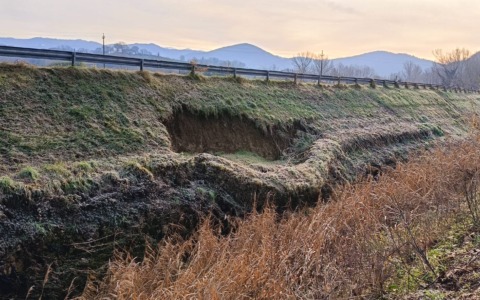 Terminati i lavori di sistemazione della frana sul canale Forma Taverna