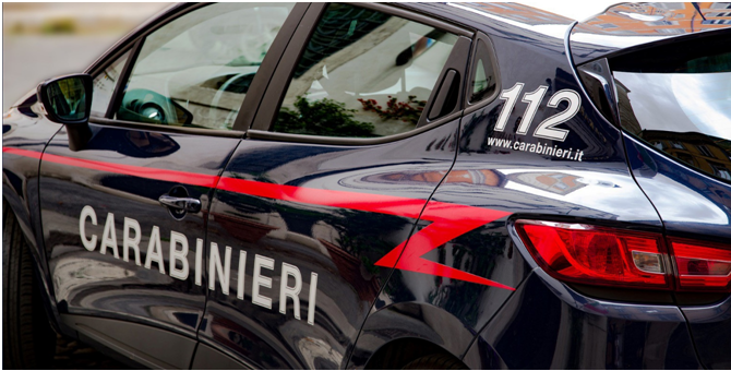 Colpo in lavanderia a Frosinone: divelto cambiamonete e fuga in furgone