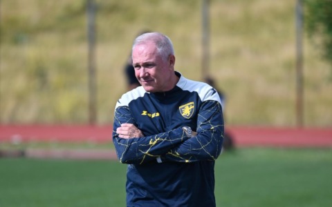 Frosinone in trasferta a Catanzaro, Alvini senza Monterisi e Barcella