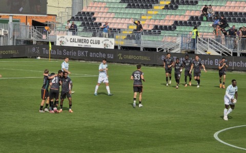 Frosinone si prepara per il match decisivo