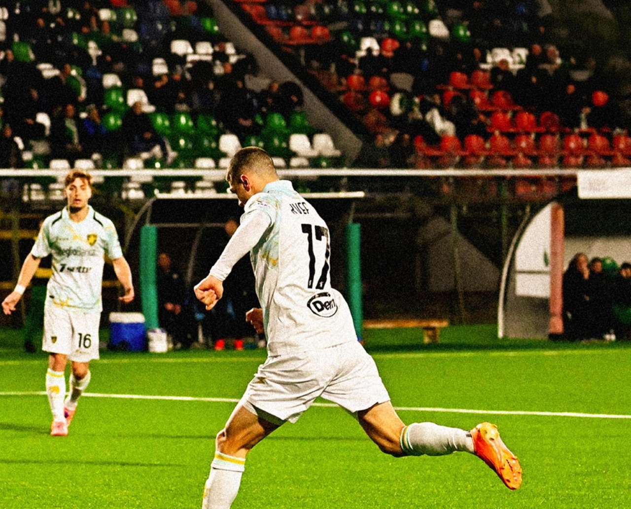 Frosinone si riscatta: 3 a 1 ad Avellino