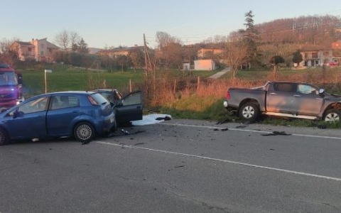 Incidente mortale tra quattro veicoli, deceduti Giovanni e Vincenza