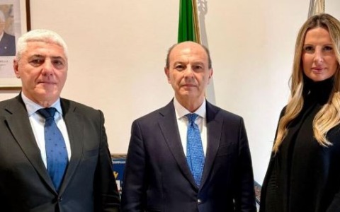 Laura Vicano si dimette: Massimo Sulli e Maria Teresa Spaziani Testa entrano in giunta