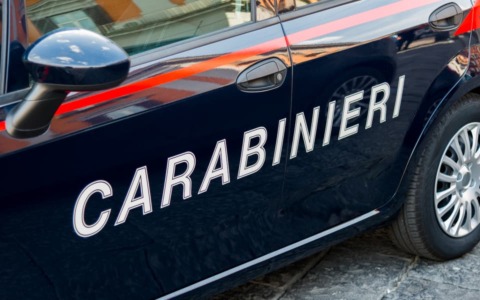 Ordigno rudimentale esplode nel centro storico, avviate le indagini