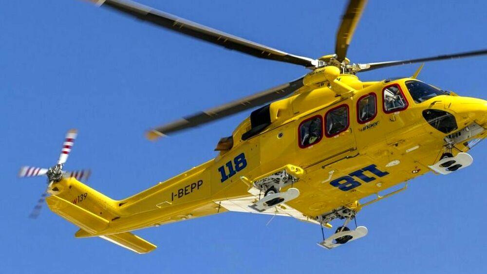 Ribaltamento dell’auto, giovane di 24 anni in condizioni critiche