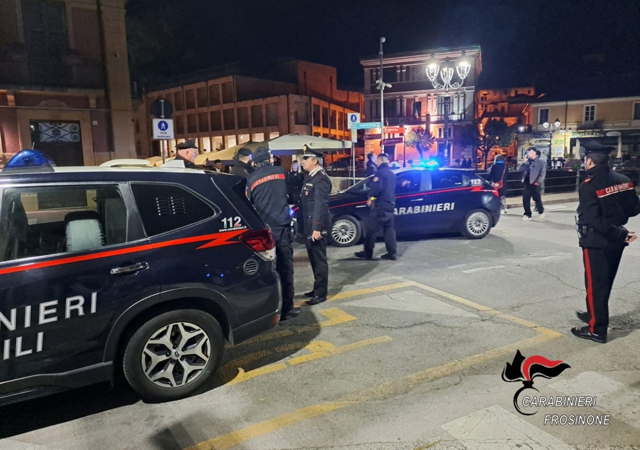 Sicurezza nei locali pubblici: chiuse due attività dai Carabinieri e sanzionata una terza