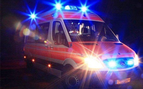 Una ragazza di 17 anni muore dopo una caduta, avviate le indagini