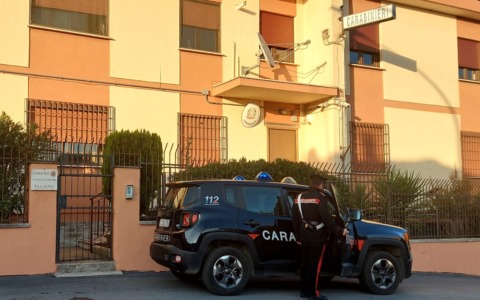 Caos in un bar di Paliano: scatta il Daspo Urbano per un 34enne