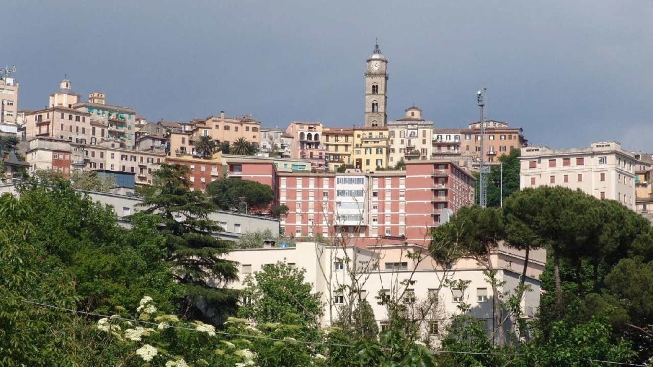 Controversie sul multipiano di Frosinone