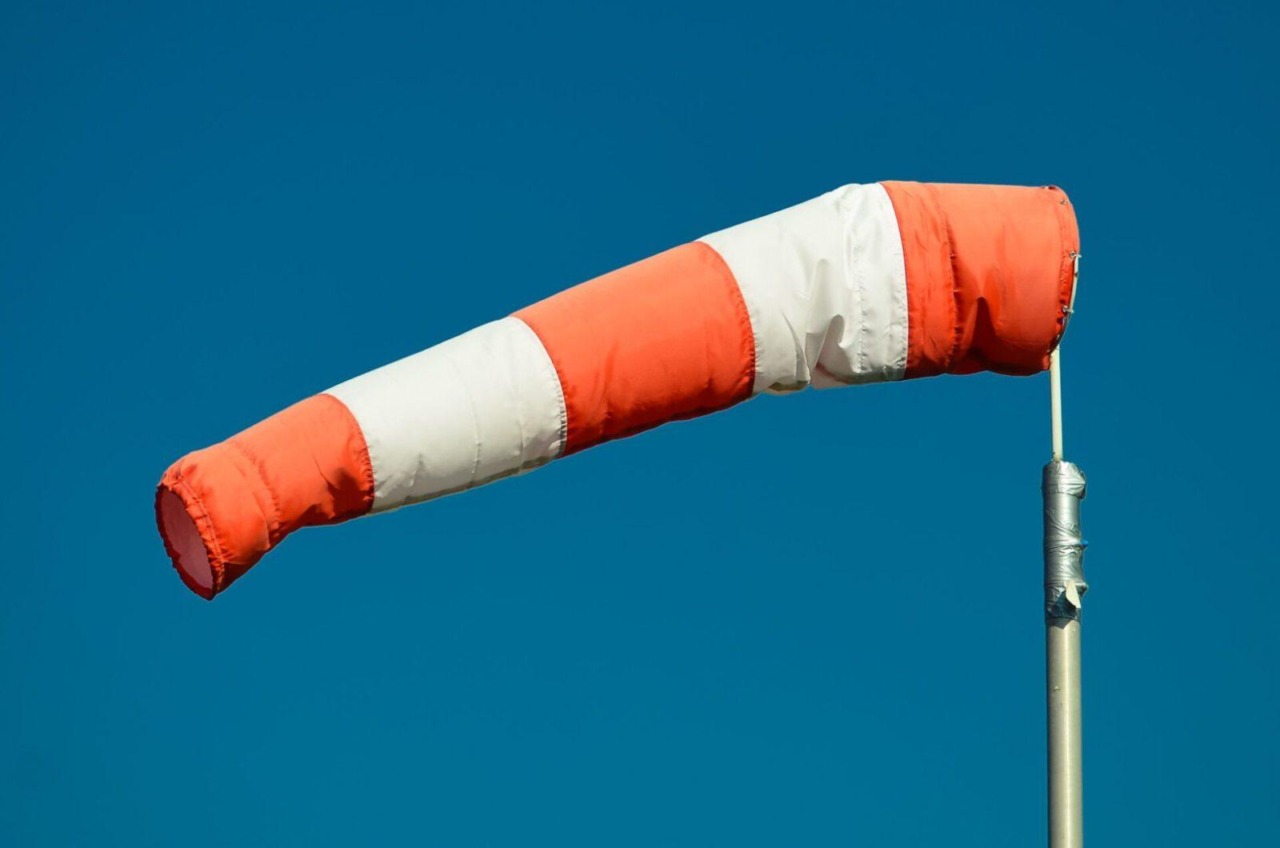 Previsione di vento forte sul Lazio con allerta gialla