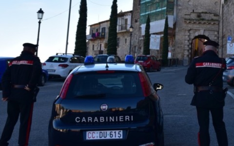 Un minorenne colpito da daspo urbano dopo un episodio di violenza