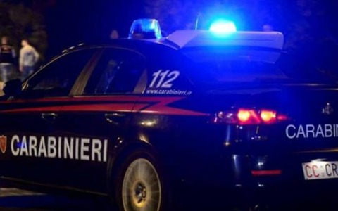 Colpo con “spaccata” in un negozio di informatica in via Verdi