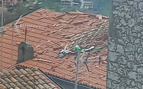 Frosinone, tromba d’aria causa danni e feriti. Scuole chiuse in diversi comuni