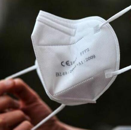 Mascherine FFP2 scadute interrate, tre uomini denunciati per smaltimento illecito