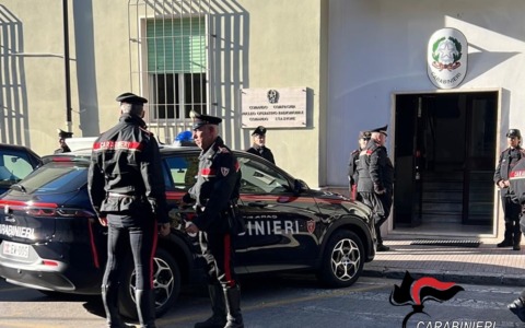 Notificati due Daspo Willy e 14 provvedimenti di rimpatrio con FVO