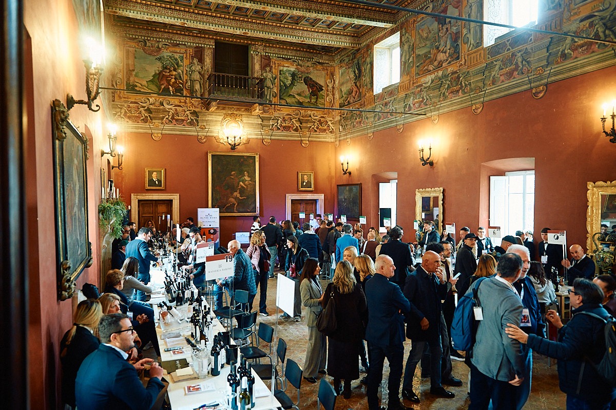Riconoscimenti per “Oltre Roma Wine, Beer & Spirits”