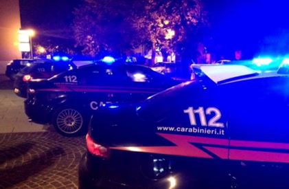 Sabato sera turbolento: rissa in Piazza Santa Restituta con un ferito
