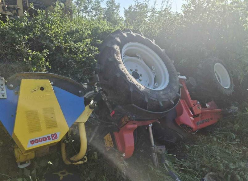 Trattore si ribalta, muore un agricoltore di 86 anni