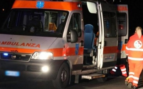 Tre feriti in un incidente a catena