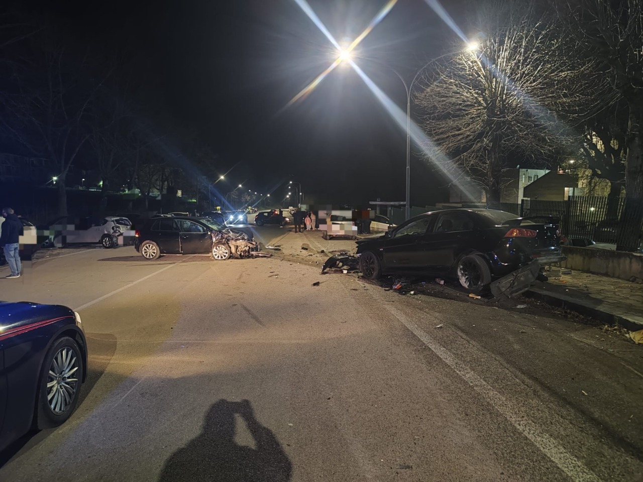 Un 30enne pontino coinvolto in un incidente con tre auto parcheggiate